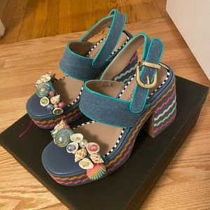 New Betsey Johnson SHELLIE DENIM MULTI platform heels size 7